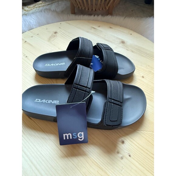 Dakine Sandals - Picture 1 of 5